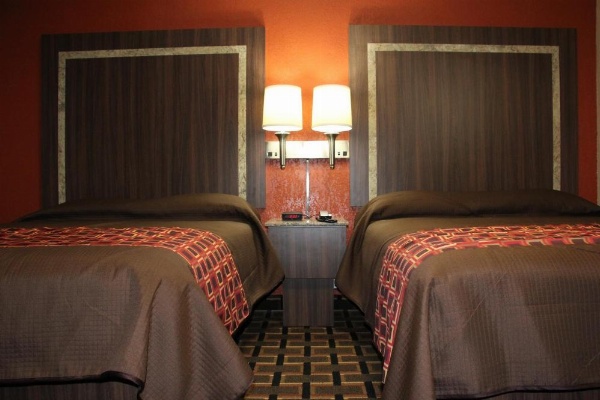 Budget Inn Lake Wales image 35