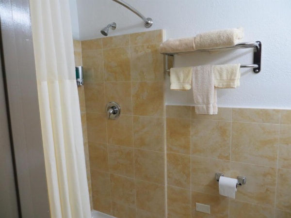 Budget Inn Lake Wales image 38