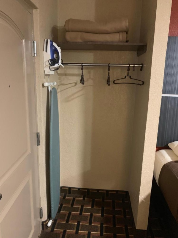 Budget Inn Lake Wales image 6